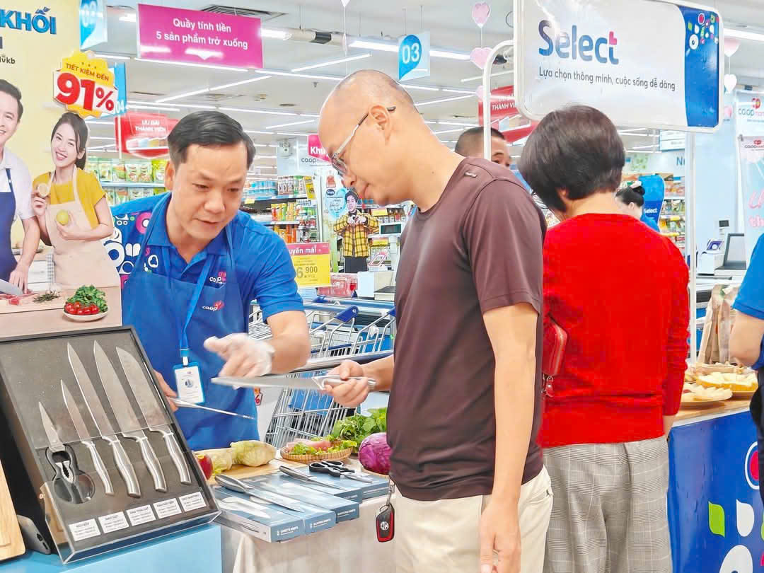 CHƯƠNG TRÌNH TÍCH TEM ĐỔI QUÀ THU HÚT KHÁCH HÀNG